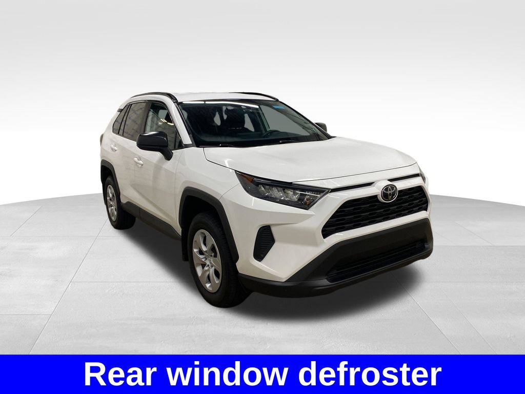 Used 2019 Toyota RAV4 LE AWD/4WD image 5