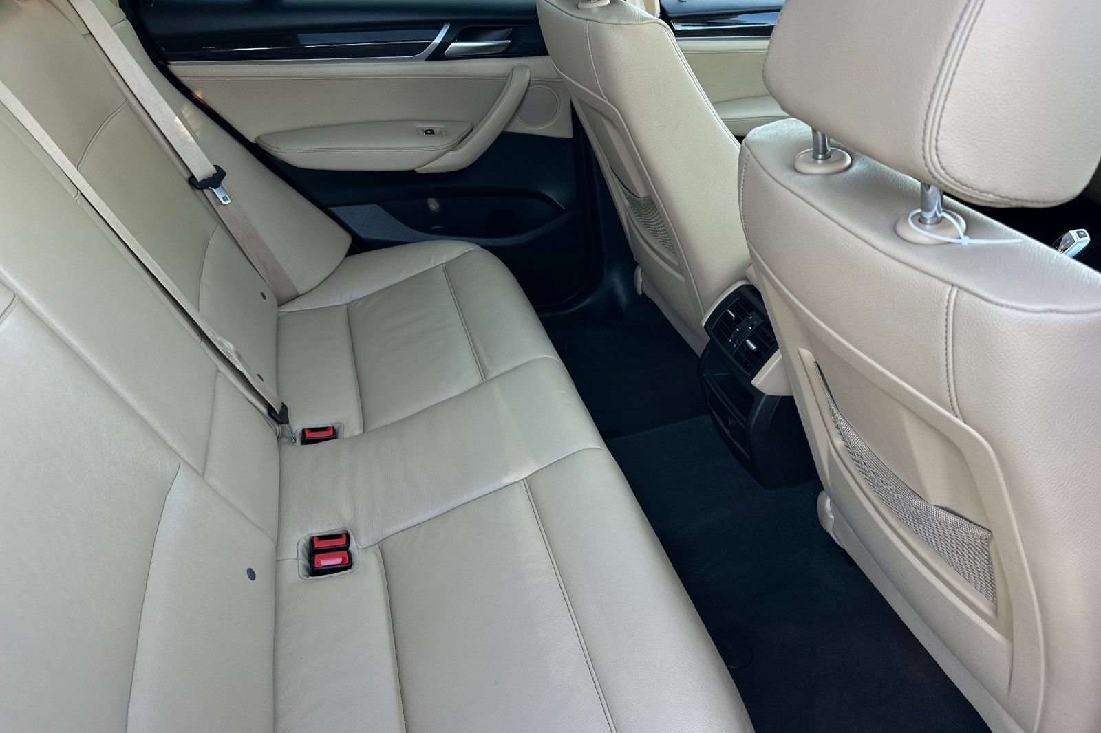 Used 2017 BMW X3 sDrive28i RWD image 19