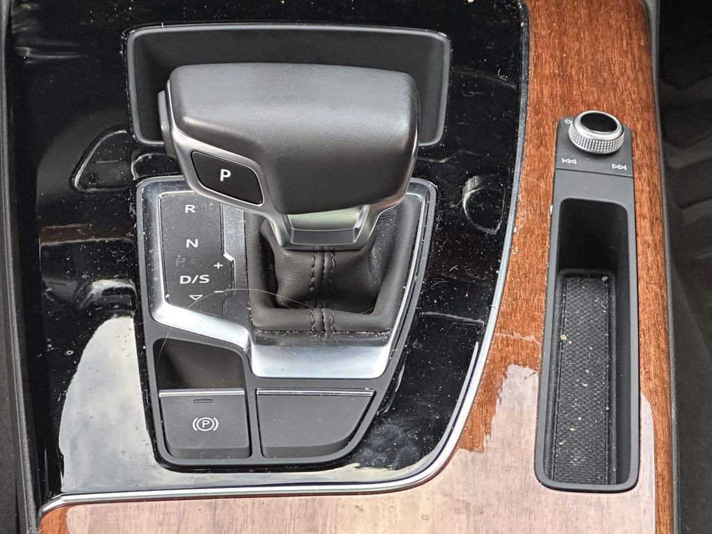 Used 2023 Audi Q5 2.0T Premium w/ Convenience Package image 20