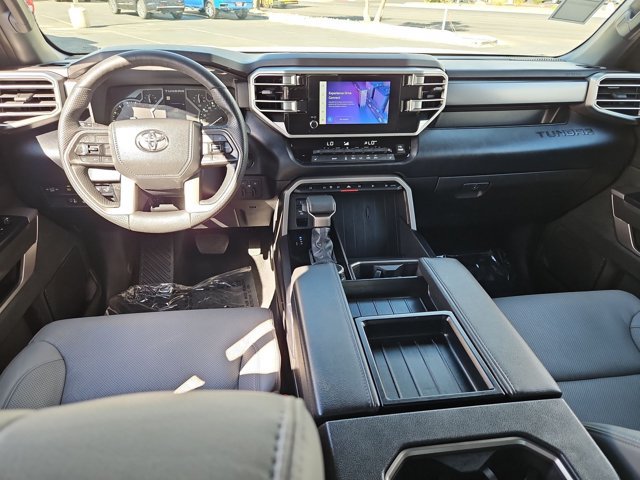 Used 2025 Toyota Tundra SR5 w/ SR5 Premium Package AWD/4WD image 17