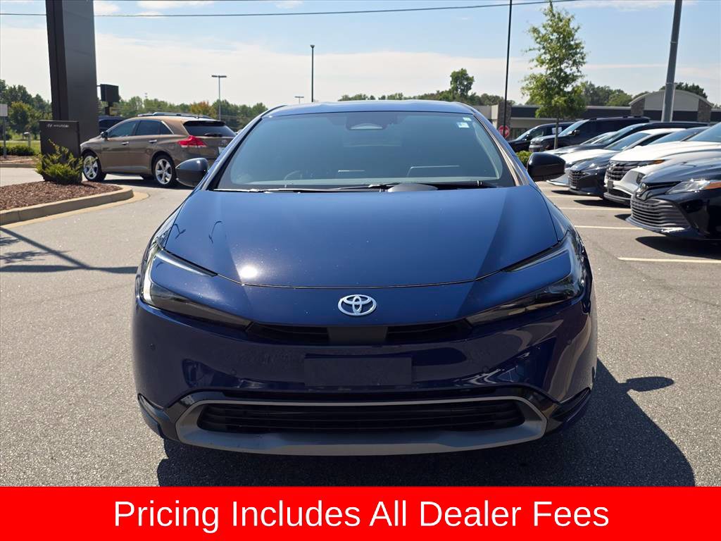 Used 2024 Toyota Prius XLE FWD image 8