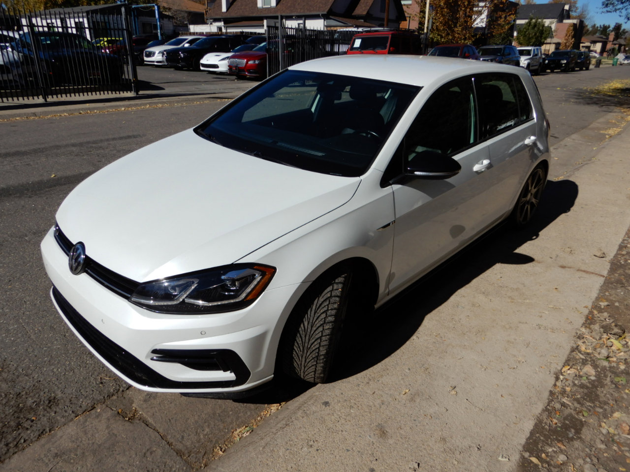 Used 2019 Volkswagen Golf R 4-Door image 8