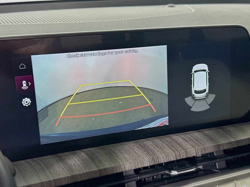 Used 2023 Kia Telluride EX w/ EX Captain's Chair Package image 10