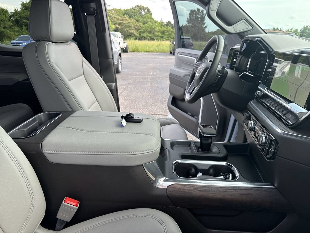 Certified 2026 GMC Sierra 1500 SLT w/ SLT Premium Plus Package AWD/4WD image 13