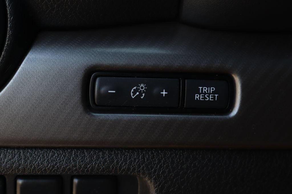 Used 2024 Nissan Titan PRO-4X w/ Pro-4x Utility Package AWD/4WD image 25