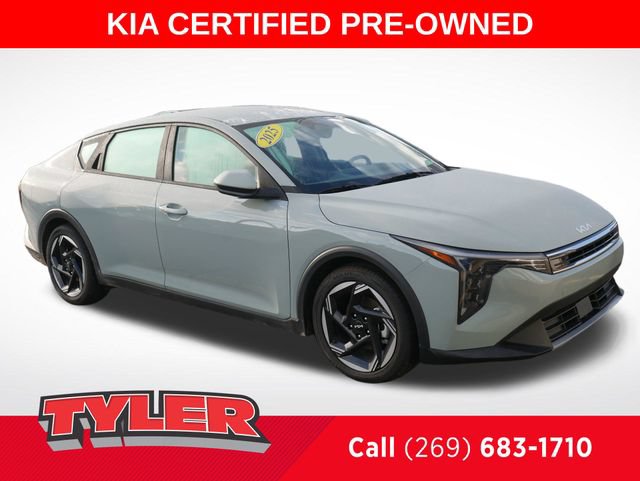 Used 2025 Kia K4 EX FWD image 1