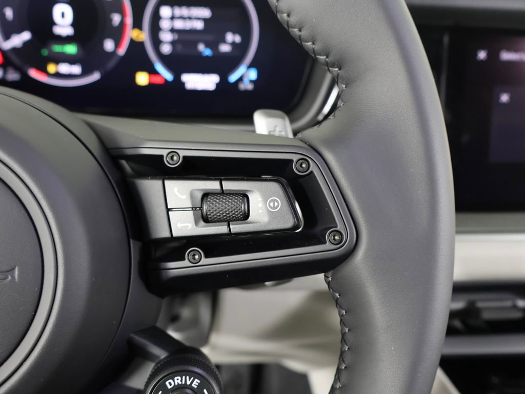 New 2026 Porsche Cayenne E-Hybrid image 16