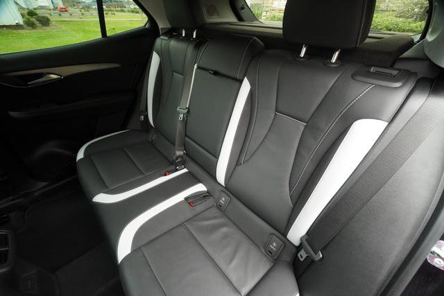 Used 2025 Buick Envision Sport Touring image 29