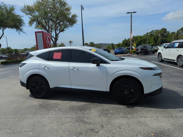 Certified 2025 Nissan Murano SV image 2