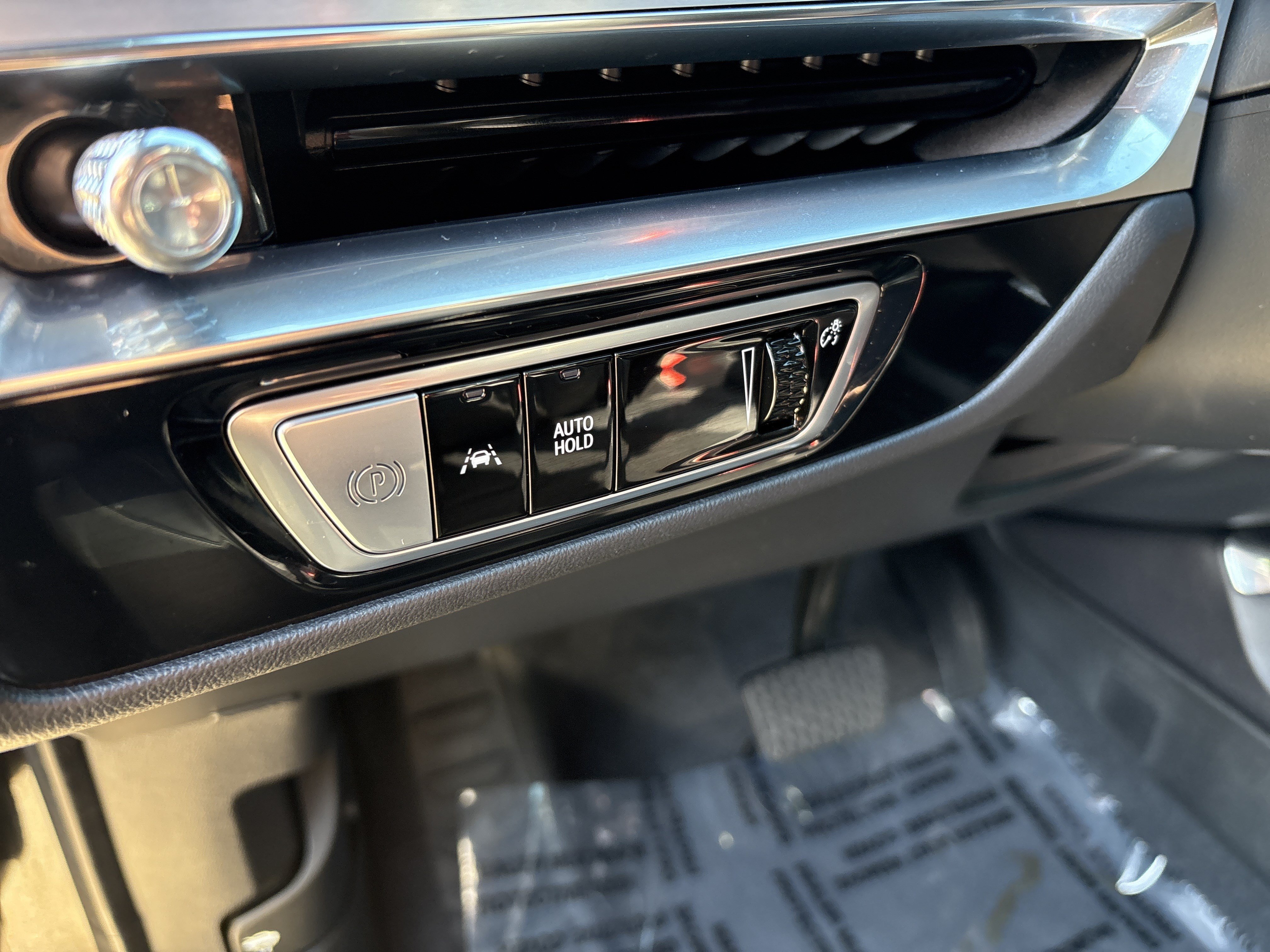 Used 2024 Cadillac Lyriq Sport w/ LPO, Floor Liner Package AWD/4WD image 19