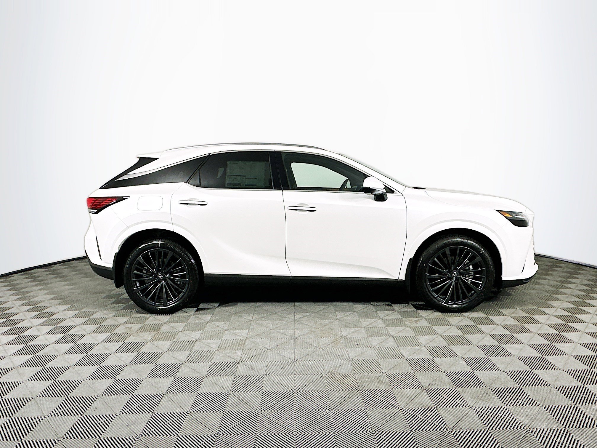 New 2026 Lexus RX 450h AWD image 8