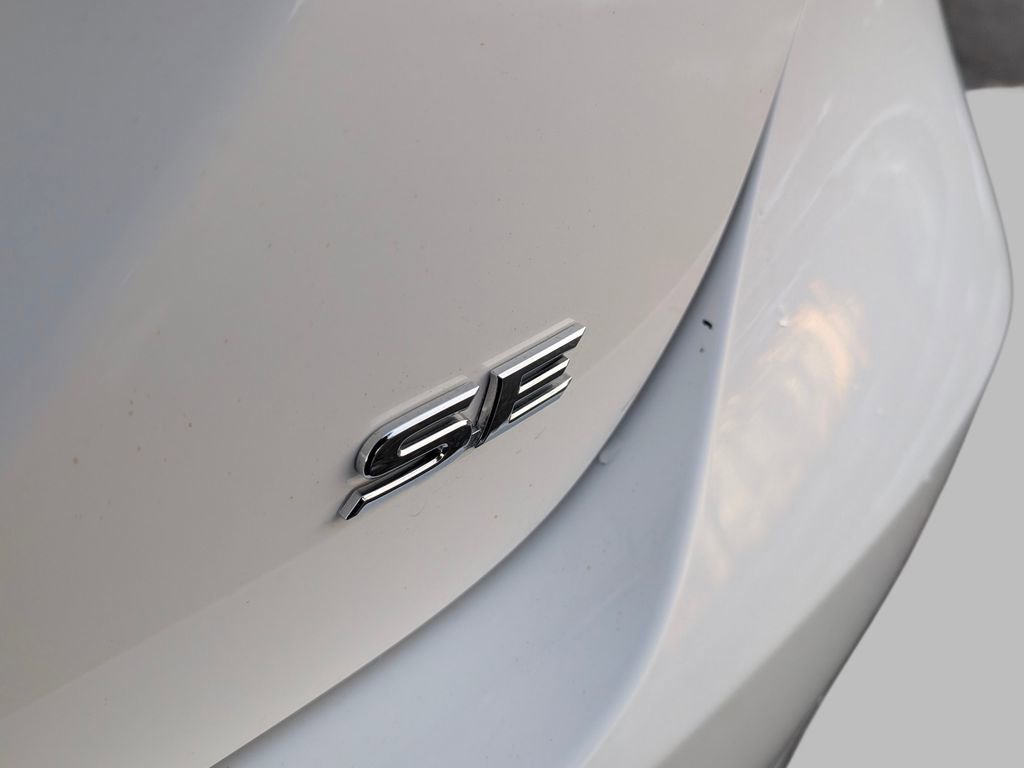 Used 2020 Toyota Camry SE image 12