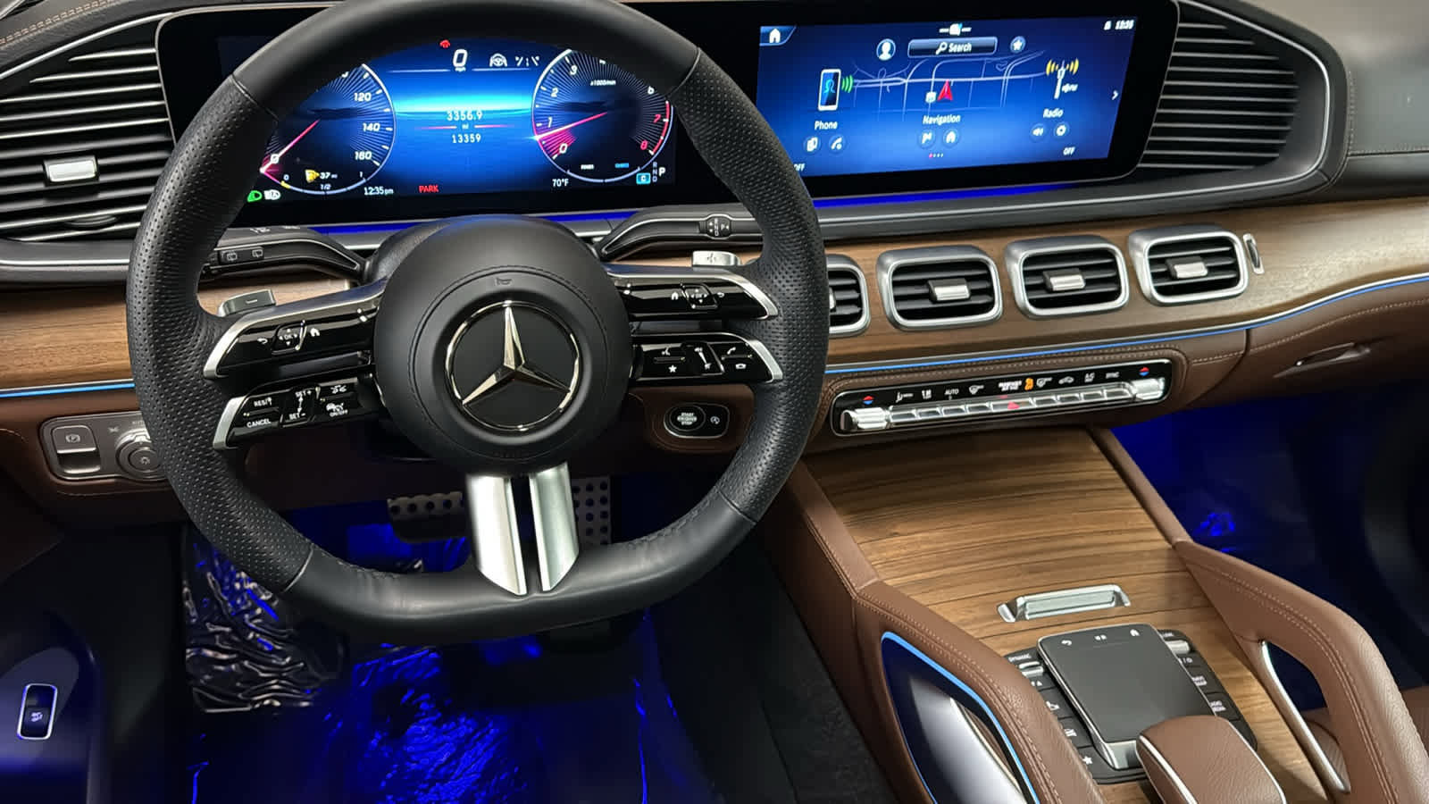 Used 2024 Mercedes-Benz GLS 580 4MATIC image 27