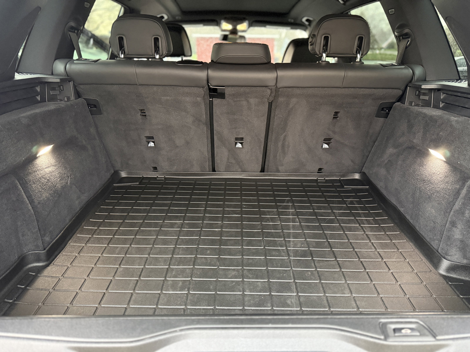 Used 2022 BMW X5 M50i image 15