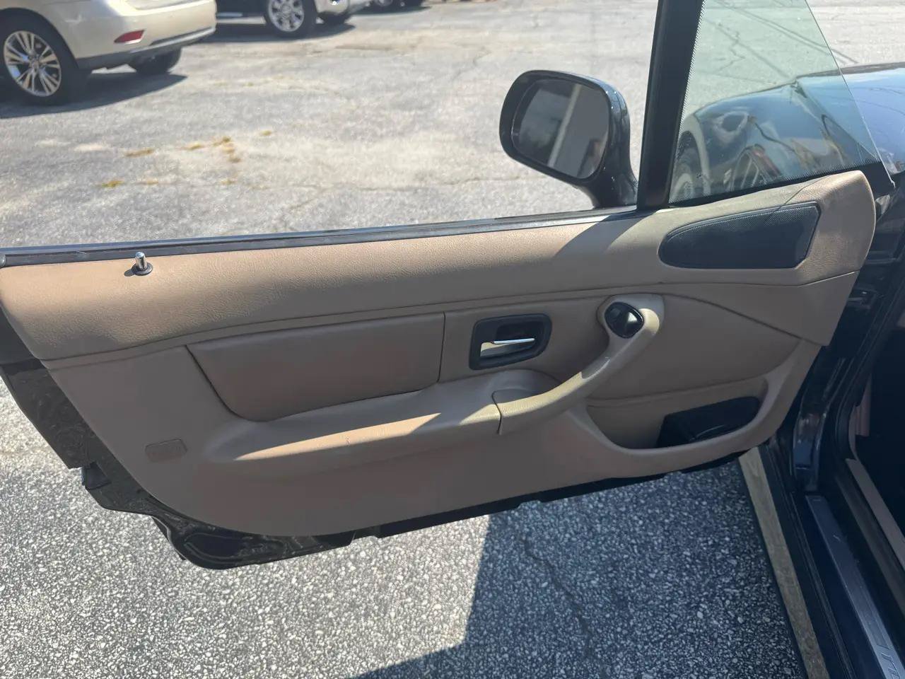 Used 2001 BMW Z3 3.0i RWD image 10
