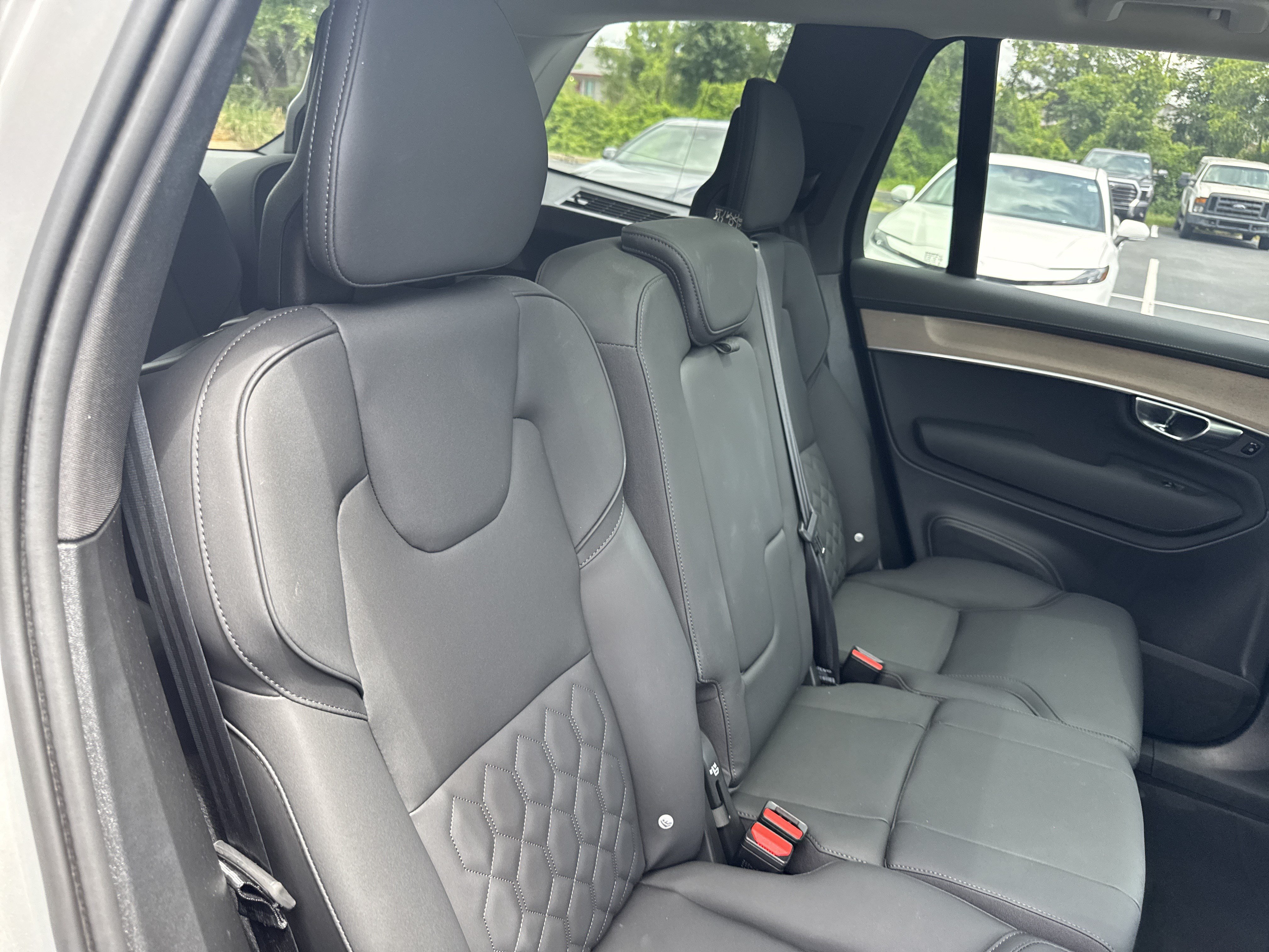 Used 2025 Volvo XC90 B6 Plus AWD/4WD image 35