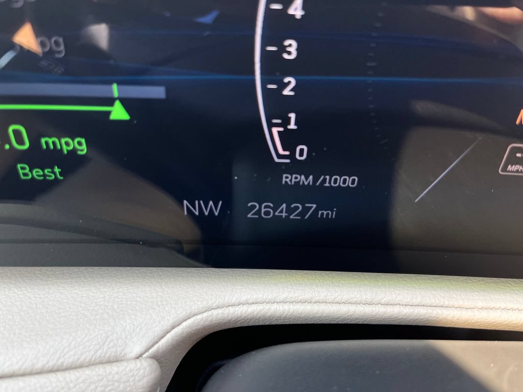 Used 2024 Cadillac XT4 Premium Luxury w/ Active Safety Package AWD/4WD image 16