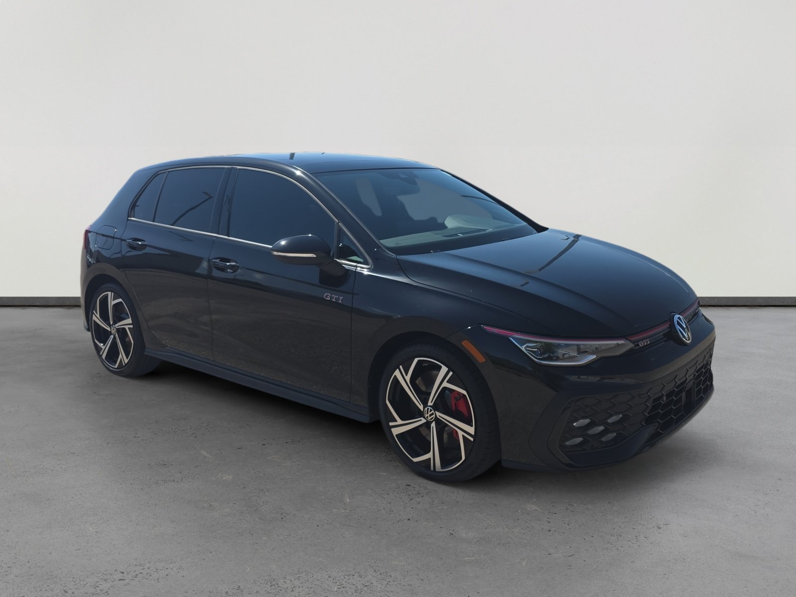 Certified 2025 Volkswagen Golf S FWD image 7