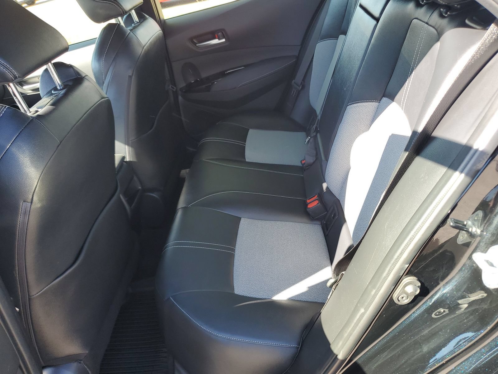 Used 2020 Toyota Corolla XSE FWD image 12