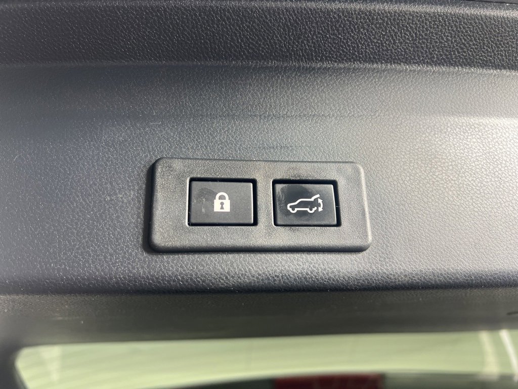 Used 2021 Subaru Ascent Premium w/ Convenience Package image 19