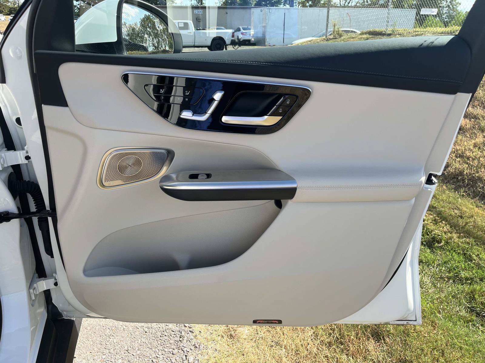 Certified 2025 Mercedes-Benz GLC 300 image 24