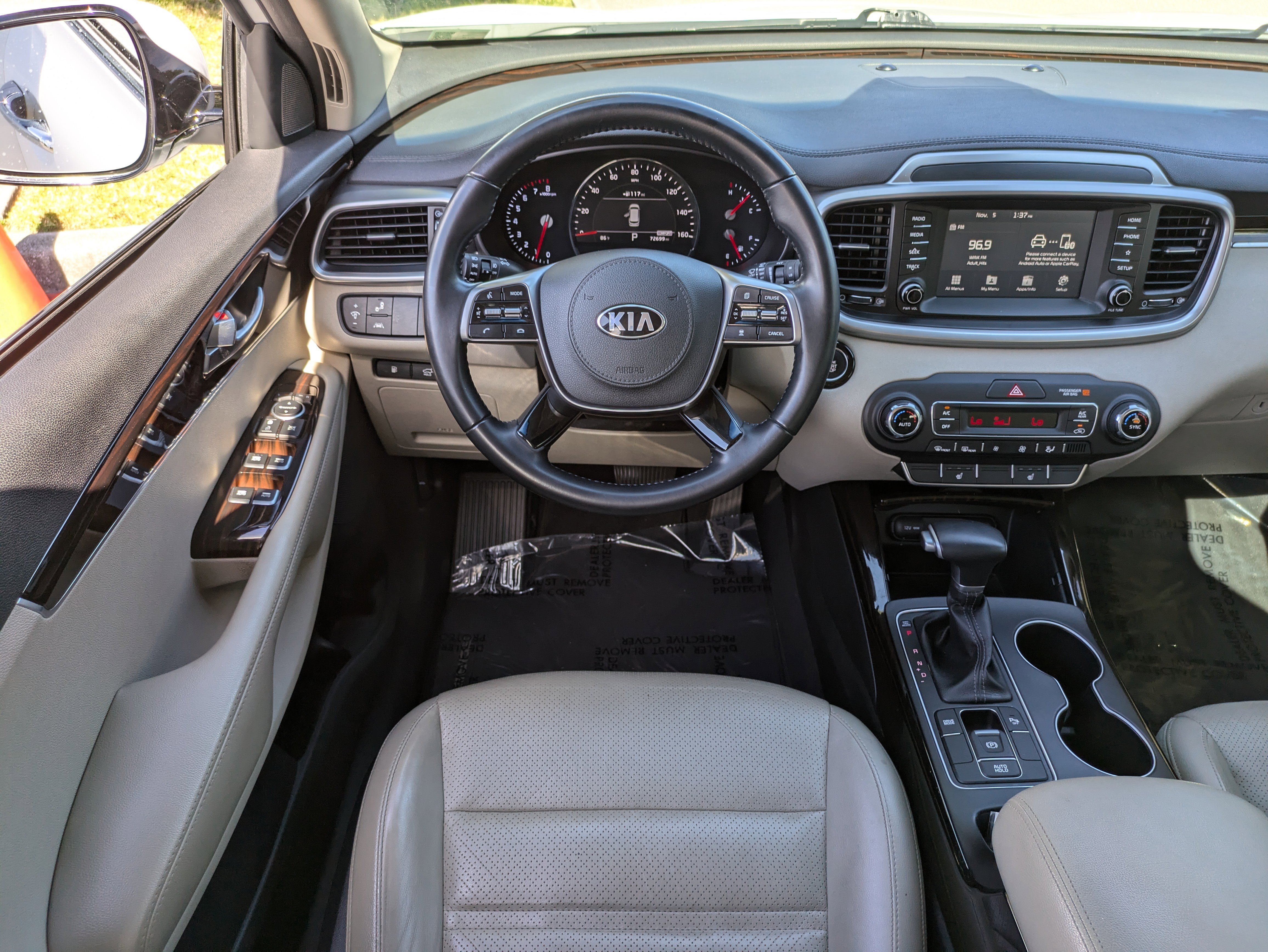 Used 2020 Kia Sorento EX image 18
