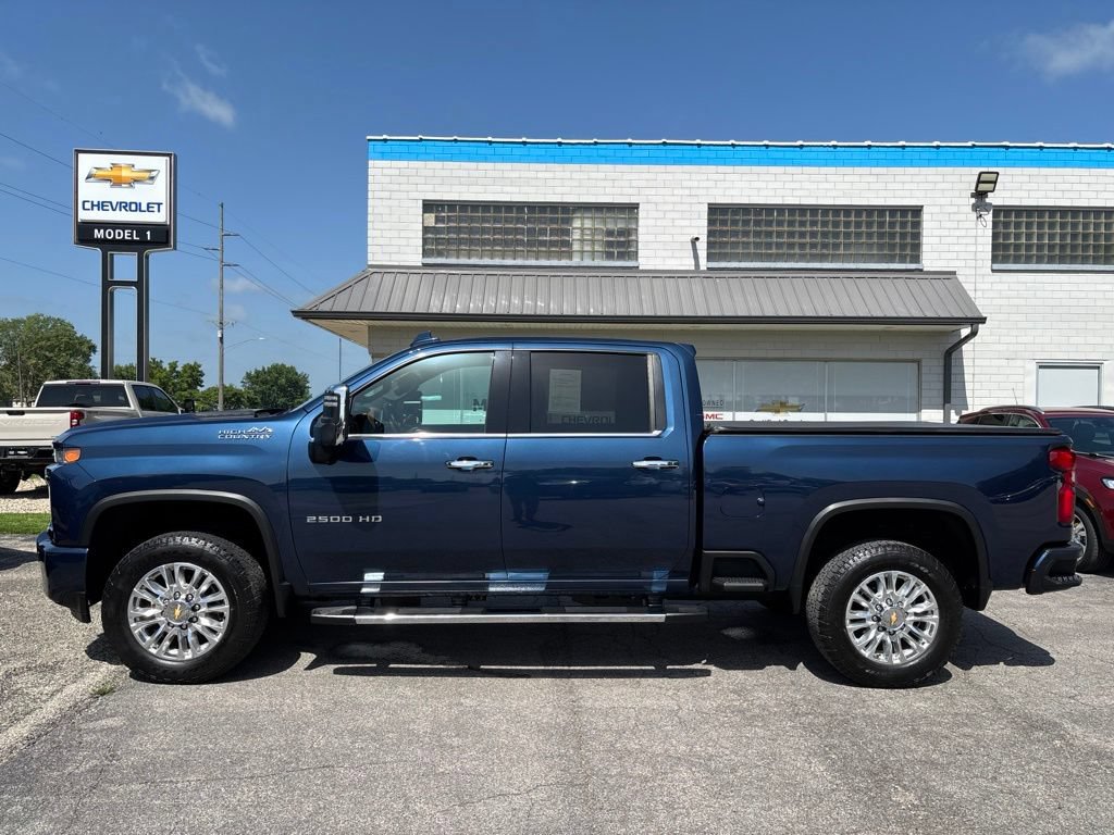 Used 2022 Chevrolet Silverado 2500 High Country AWD/4WD image 7