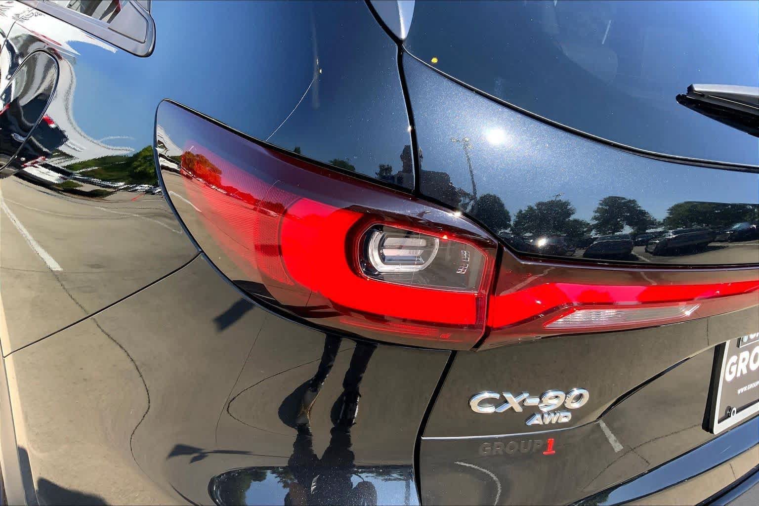Used 2025 MAZDA CX-90 3.3 Turbo w/ Select Package AWD/4WD image 27