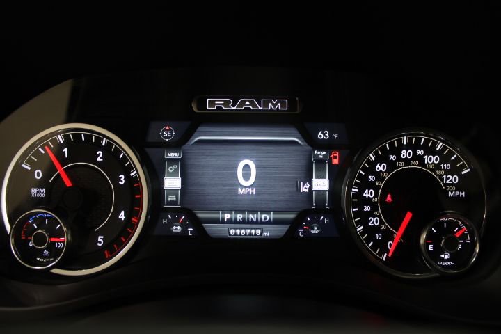 Used 2024 RAM 2500 Laramie w/ Safety Group image 28