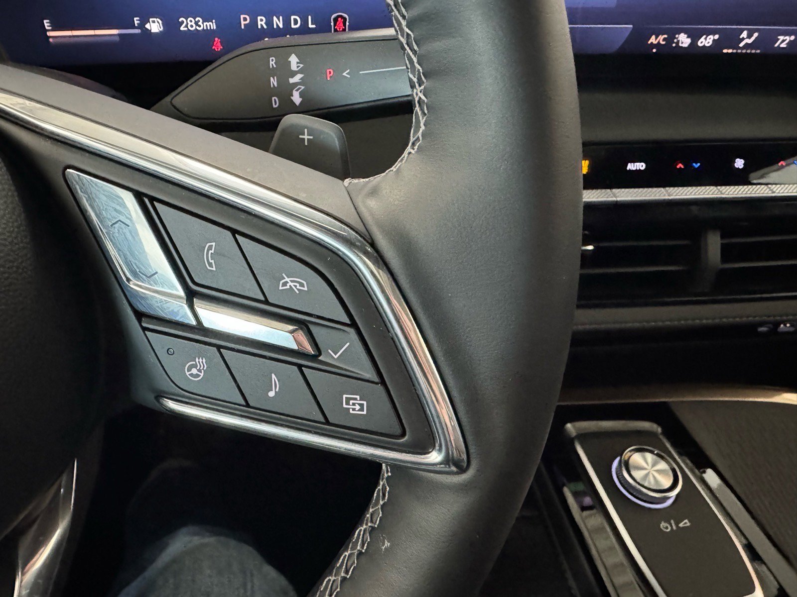 Certified 2025 Buick Enclave Avenir w/ Super Cruise Package image 30