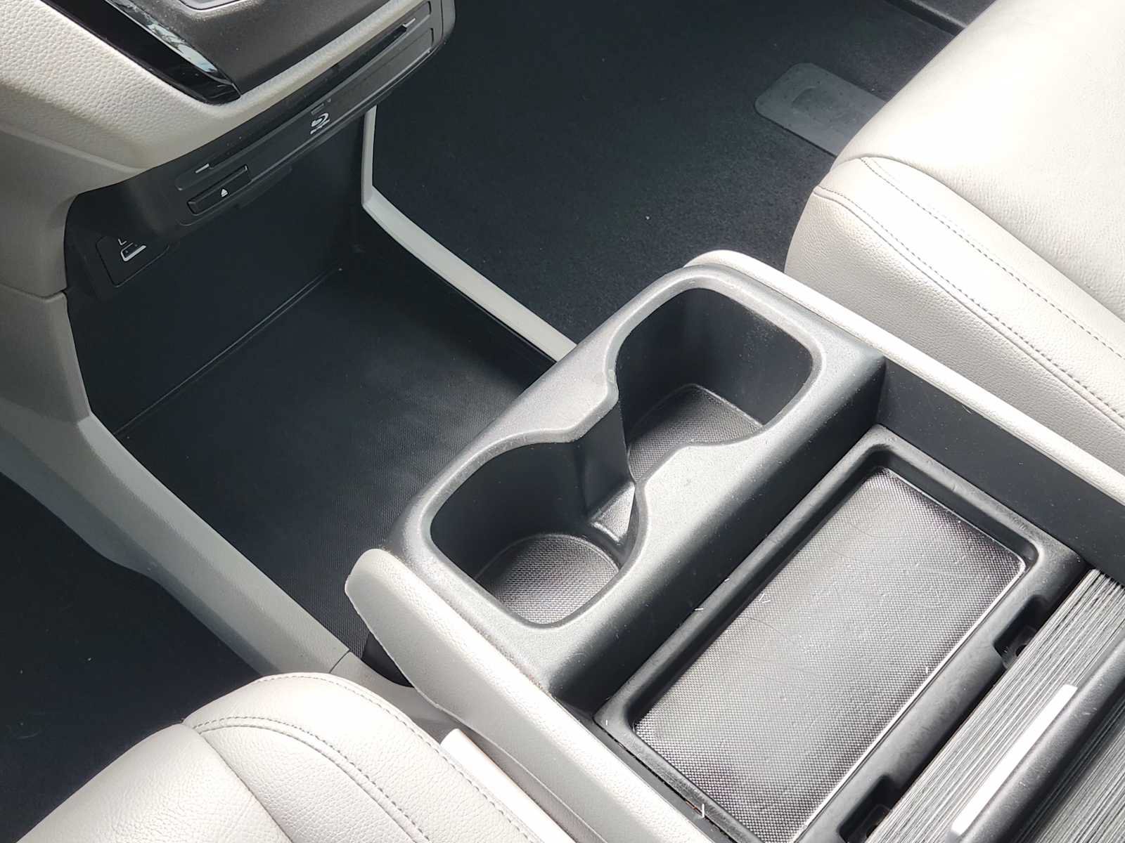 Certified 2024 Honda Odyssey Touring image 20