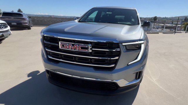 Used 2025 GMC Acadia Elevation image 3