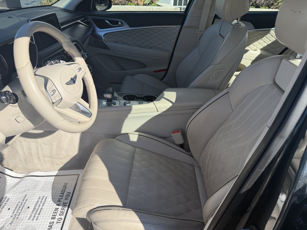 Used 2019 Genesis G70 3.3T Design AWD/4WD image 15