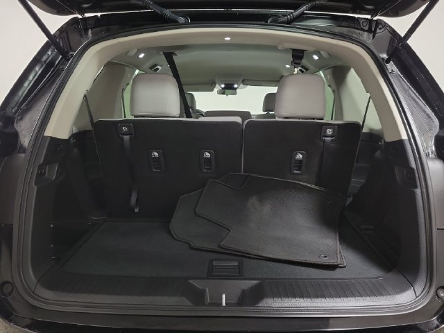 Used 2023 Honda Pilot LX image 10