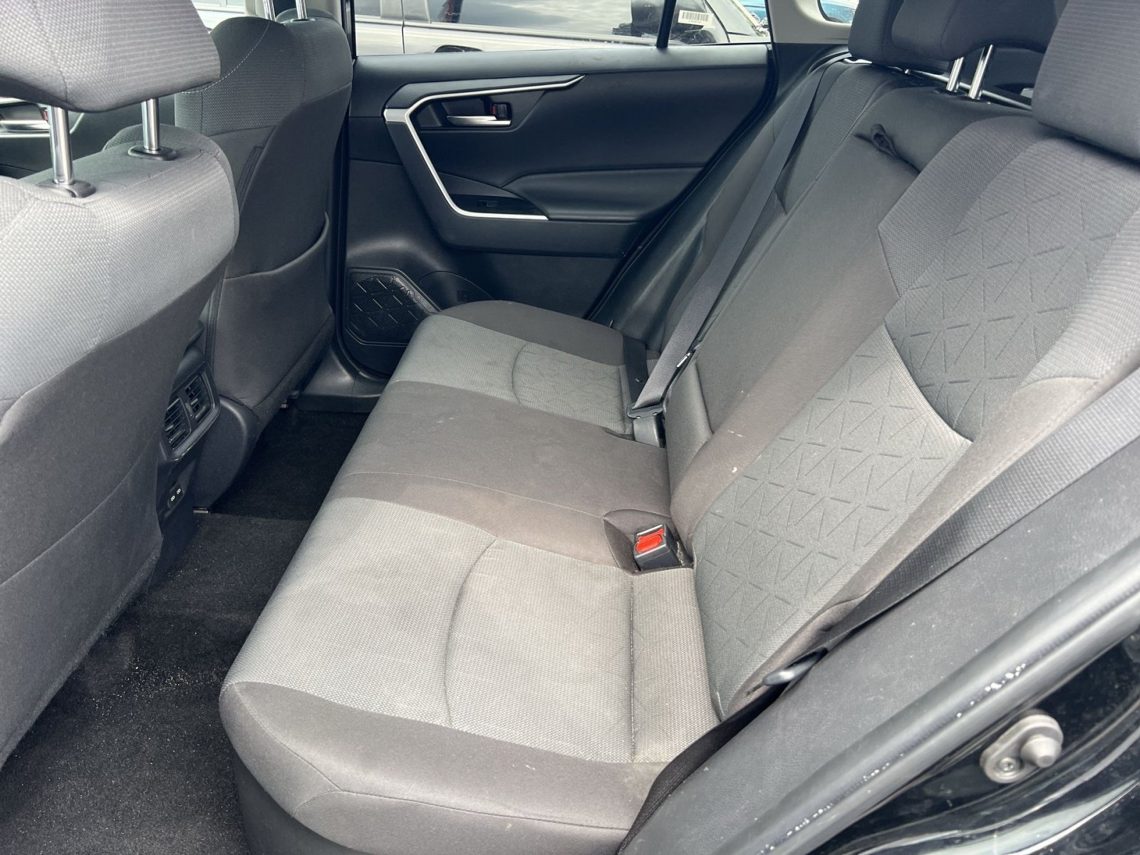 Used 2025 Toyota RAV4 XLE AWD/4WD image 22