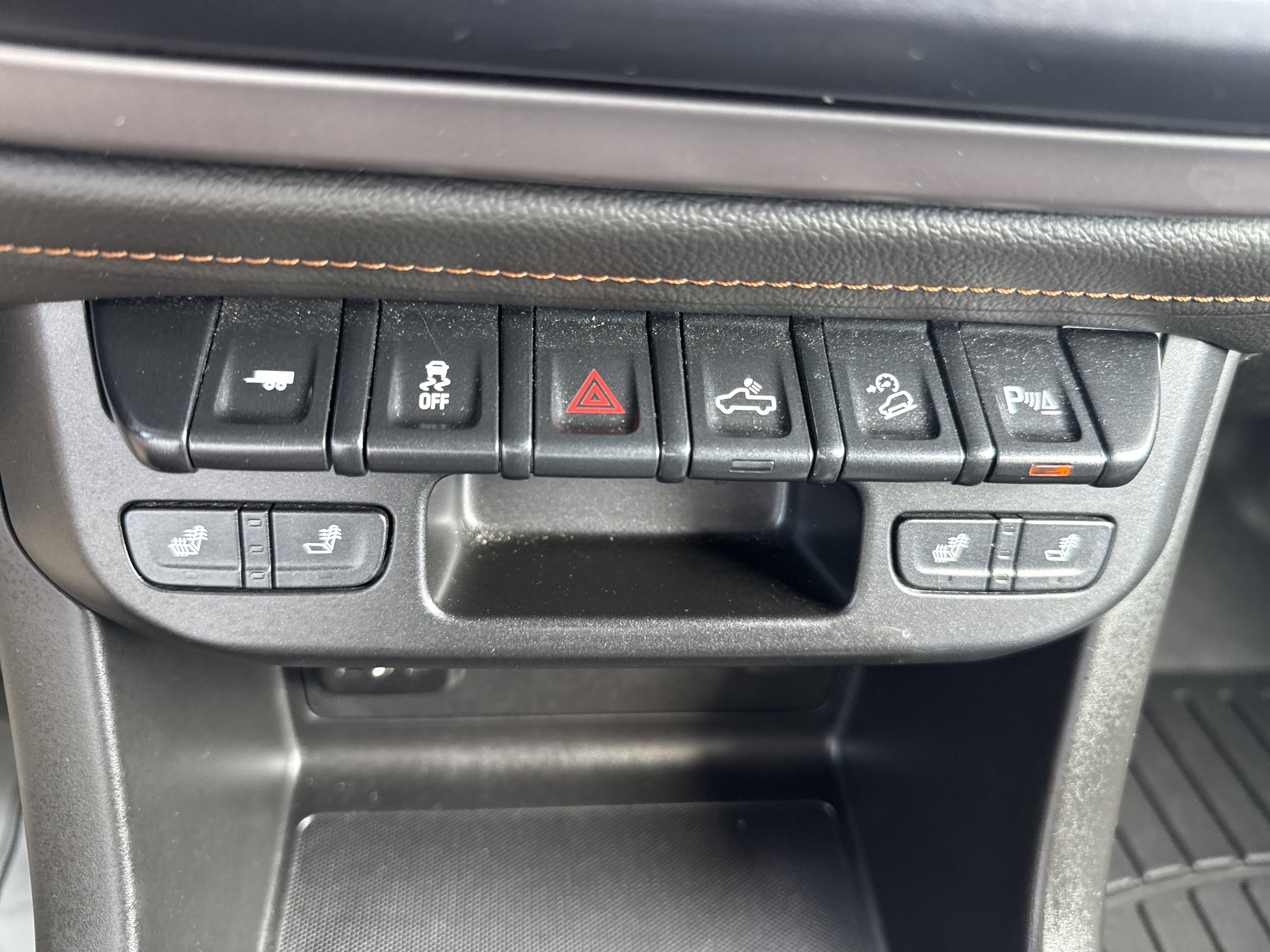 Used 2022 GMC Canyon AT4 w/ Trailering Package AWD/4WD image 29