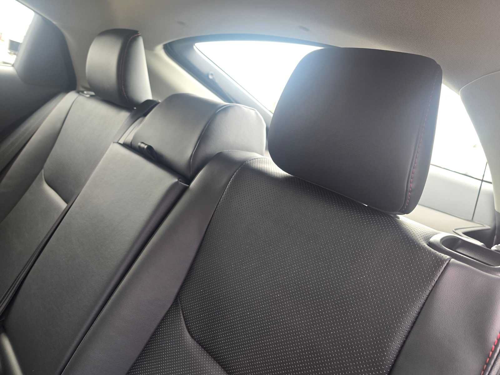 New 2027 Toyota Prius Plug-In Hybrid FWD image 17
