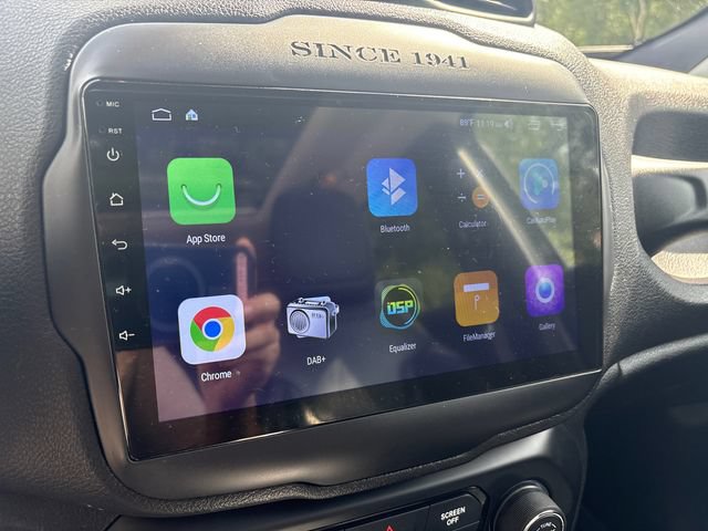 Used 2020 Jeep Renegade Limited w/ LED Lighting Group AWD/4WD image 22
