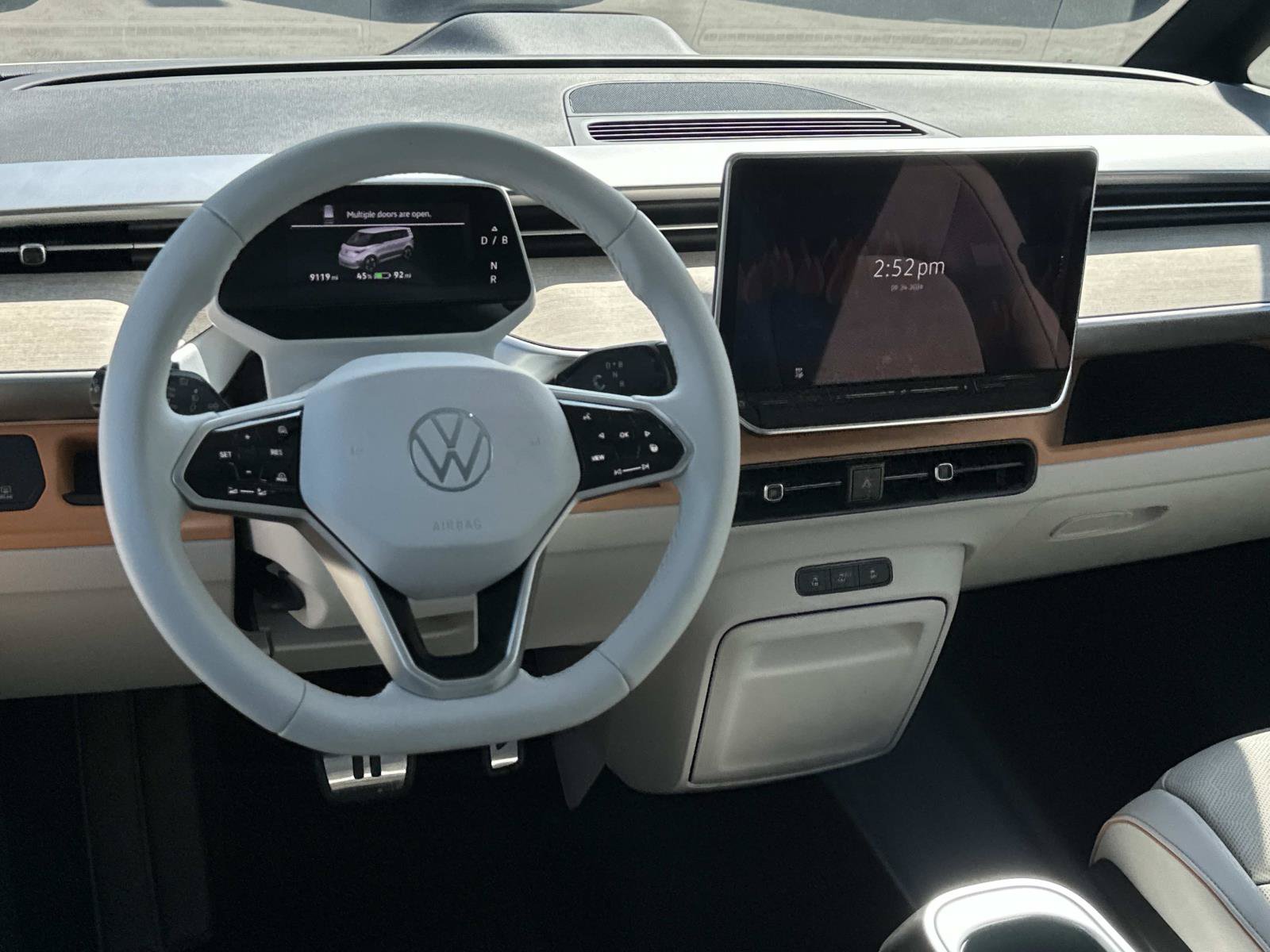 Used 2025 Volkswagen ID. Buzz 1st Edition AWD/4WD image 7