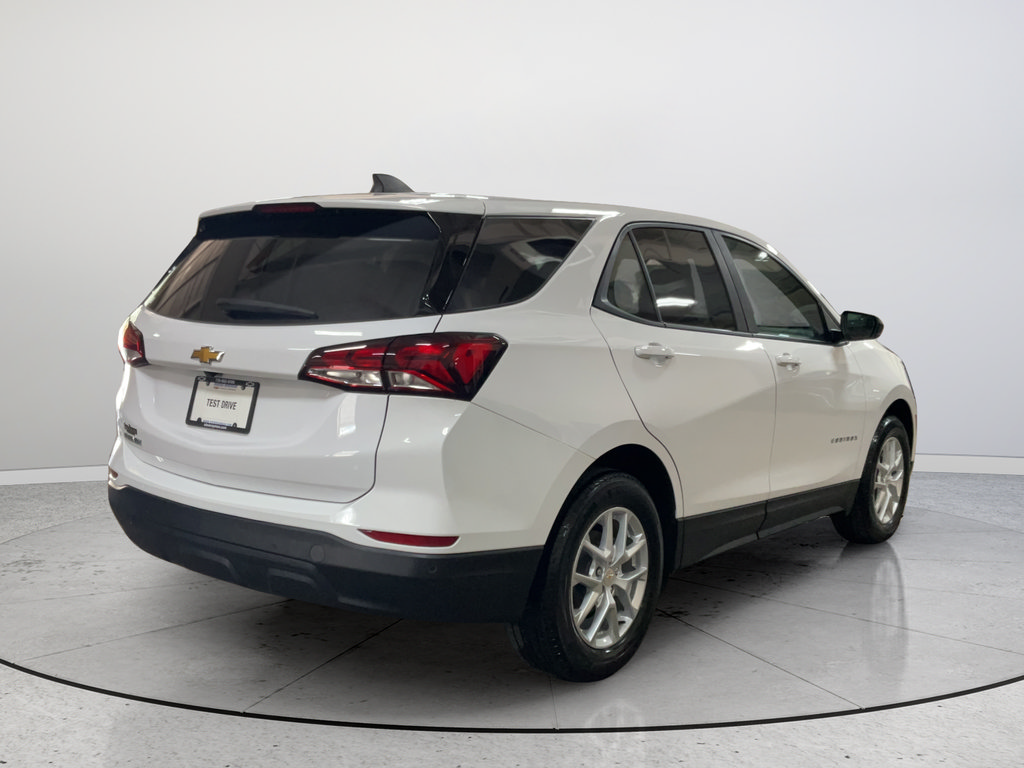 Certified 2024 Chevrolet Equinox LS w/ LS Convenience Package FWD image 7