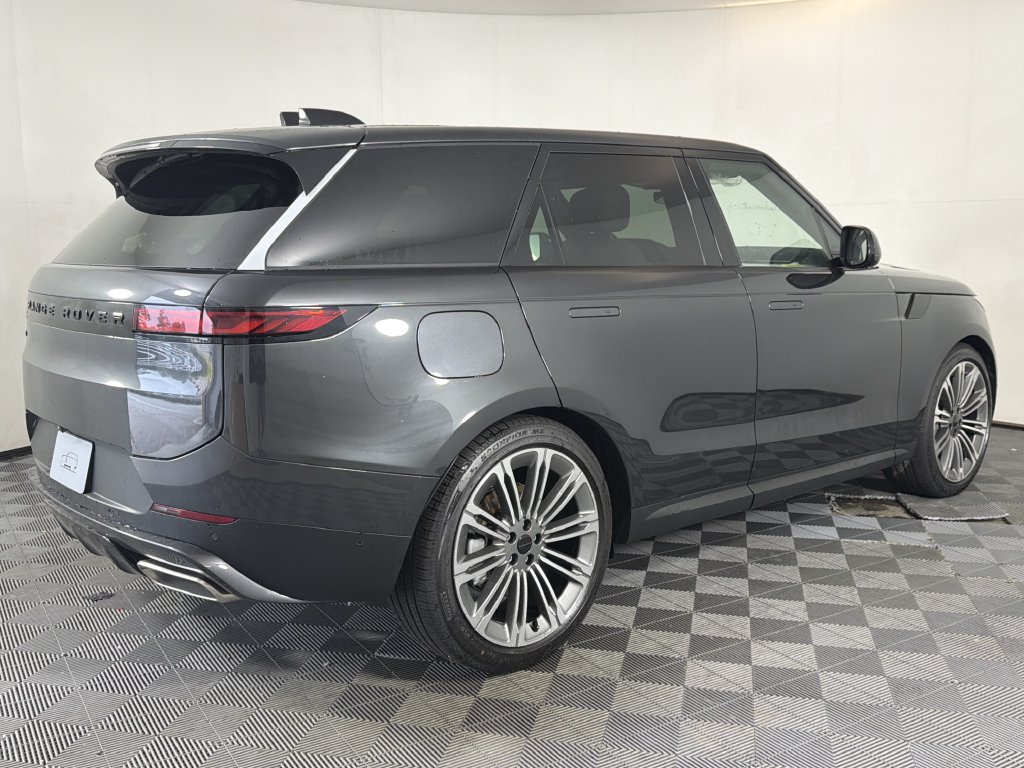 New 2027 Land Rover Range Rover Sport SE AWD/4WD image 7