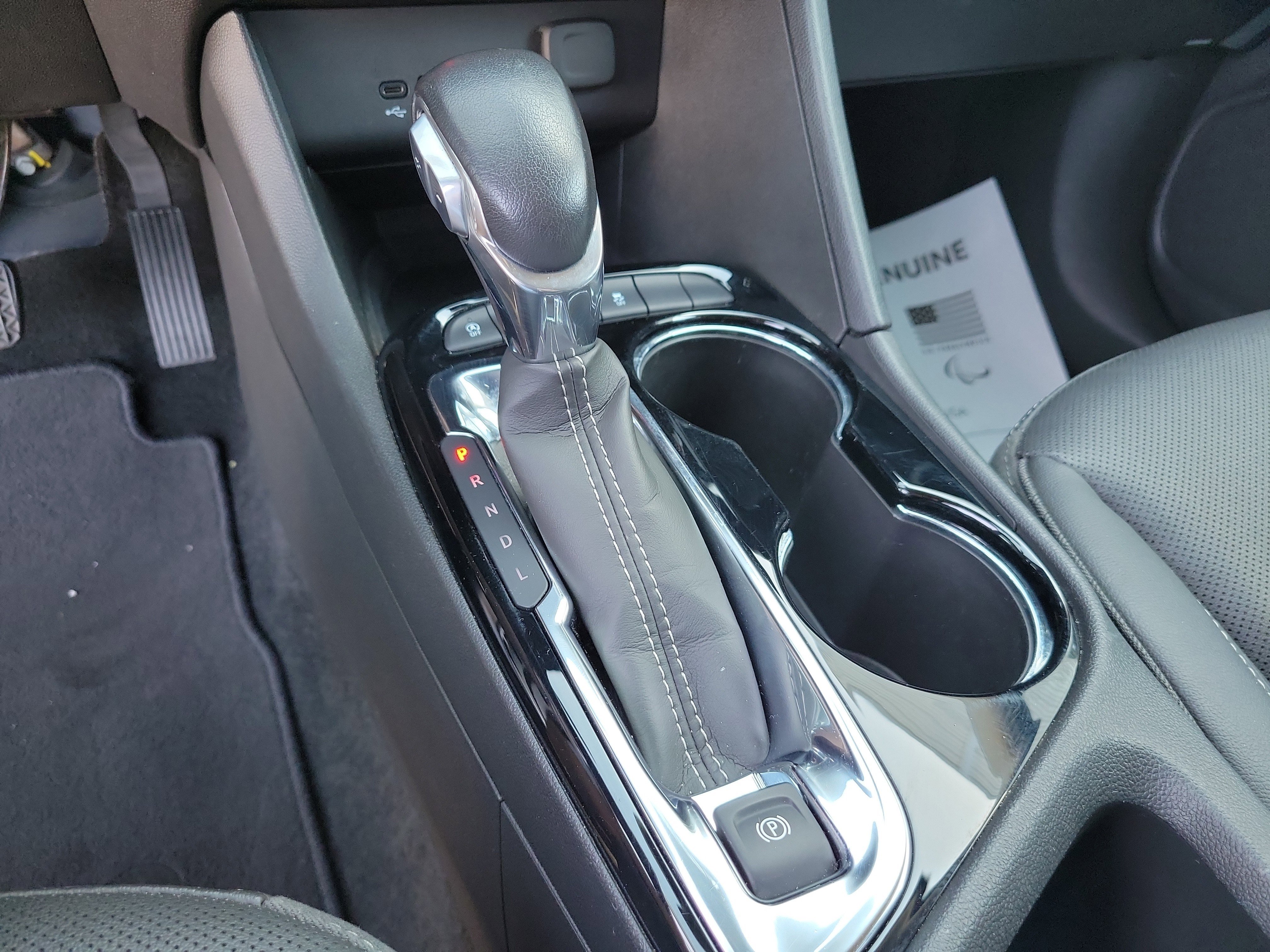 Used 2024 Buick Encore GX Sport Touring w/ Comfort Package FWD image 19