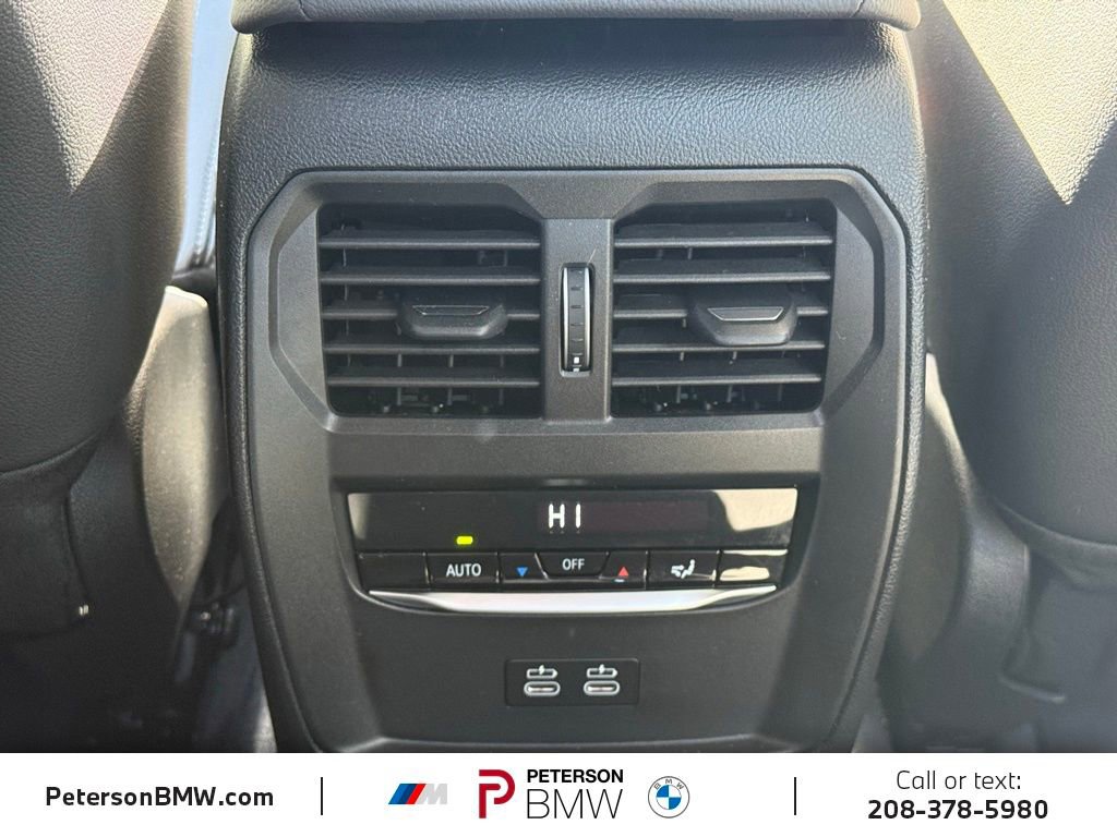 Used 2025 BMW 330i xDrive Sedan w/ Convenience Package image 19
