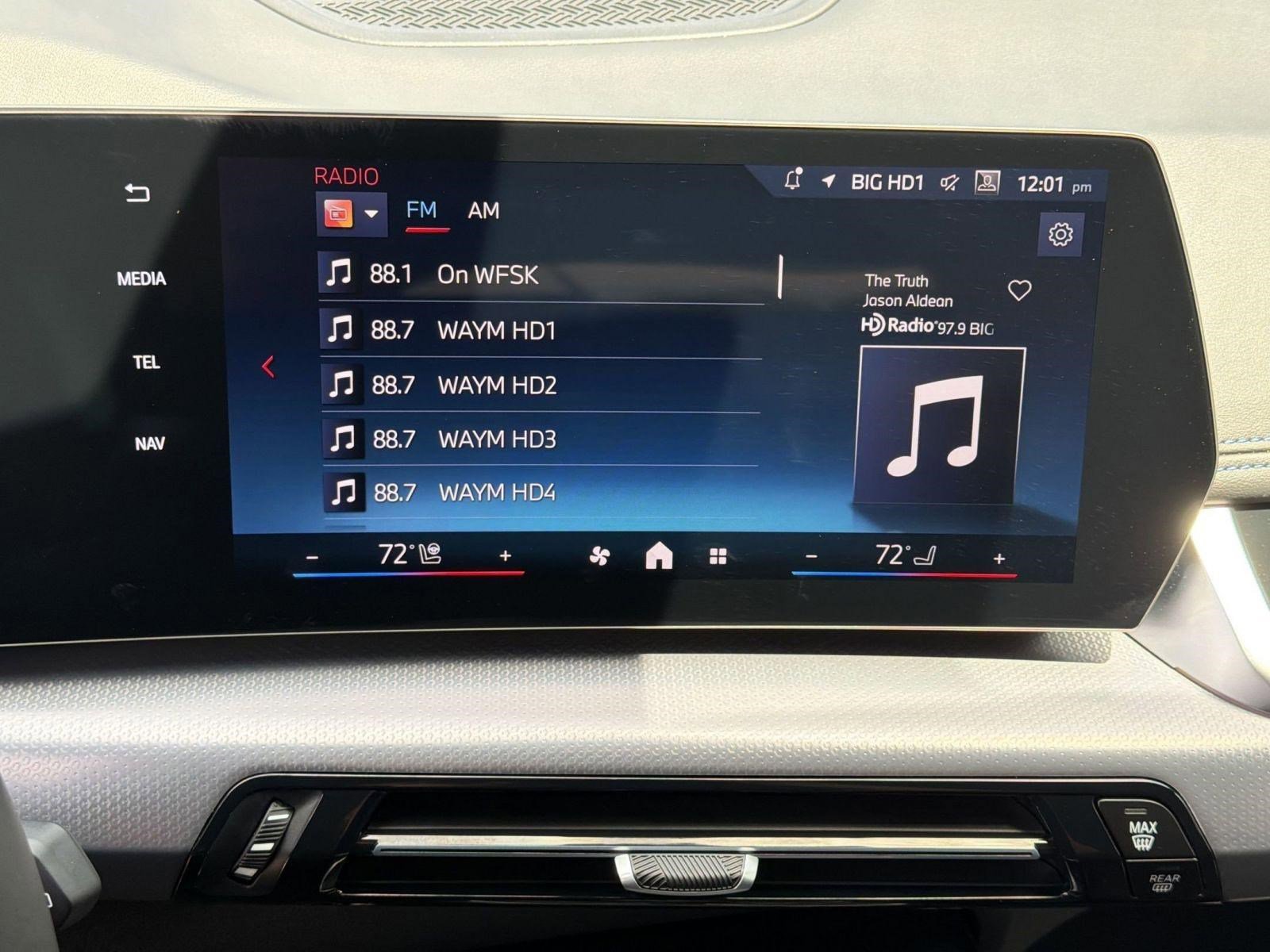 Certified 2025 BMW X1 M35i AWD/4WD image 22