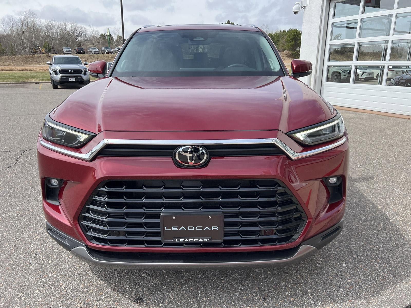 Used 2024 Toyota Grand Highlander Limited AWD/4WD image 8
