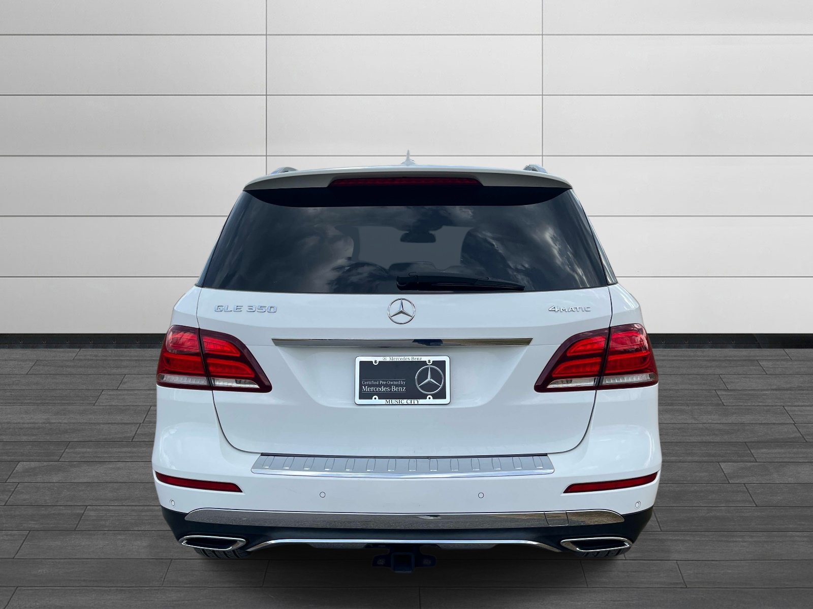 Used 2018 Mercedes-Benz GLE 350 4MATIC image 4