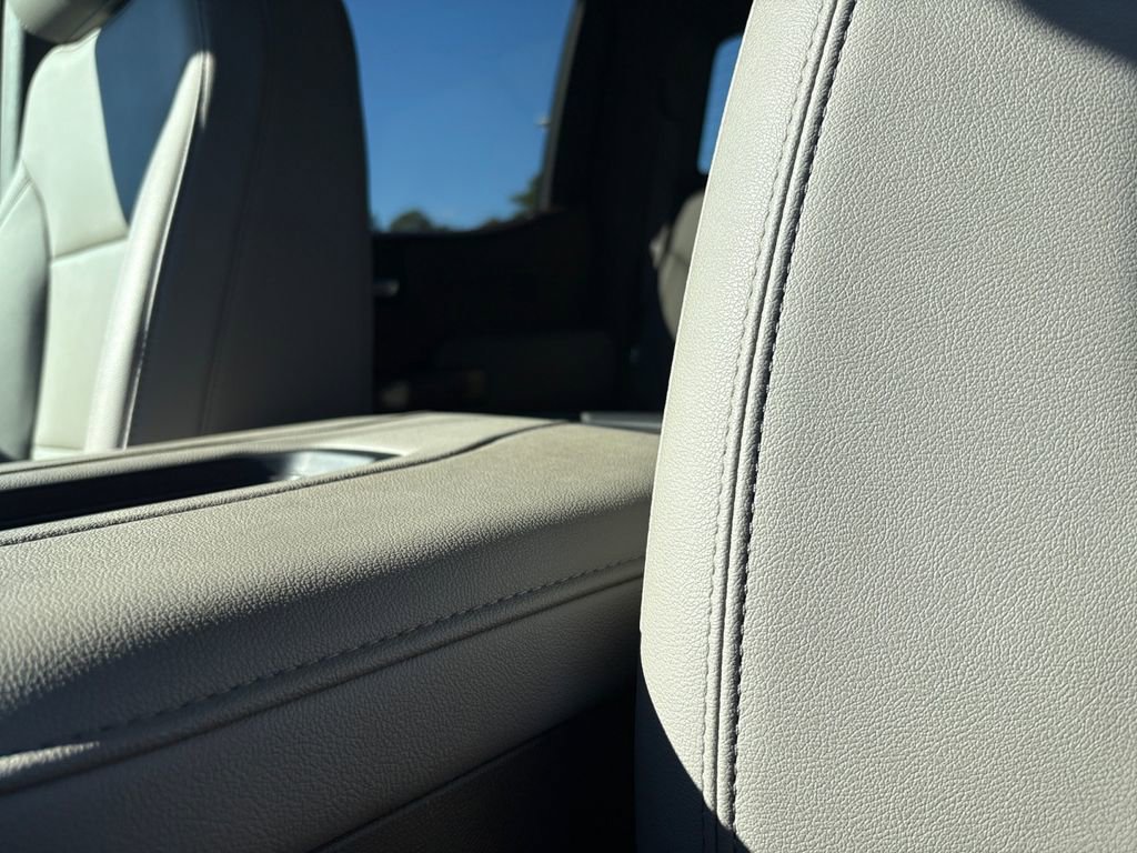 Used 2022 Chevrolet Silverado 1500 LTZ w/ LTZ Convenience Package II image 16