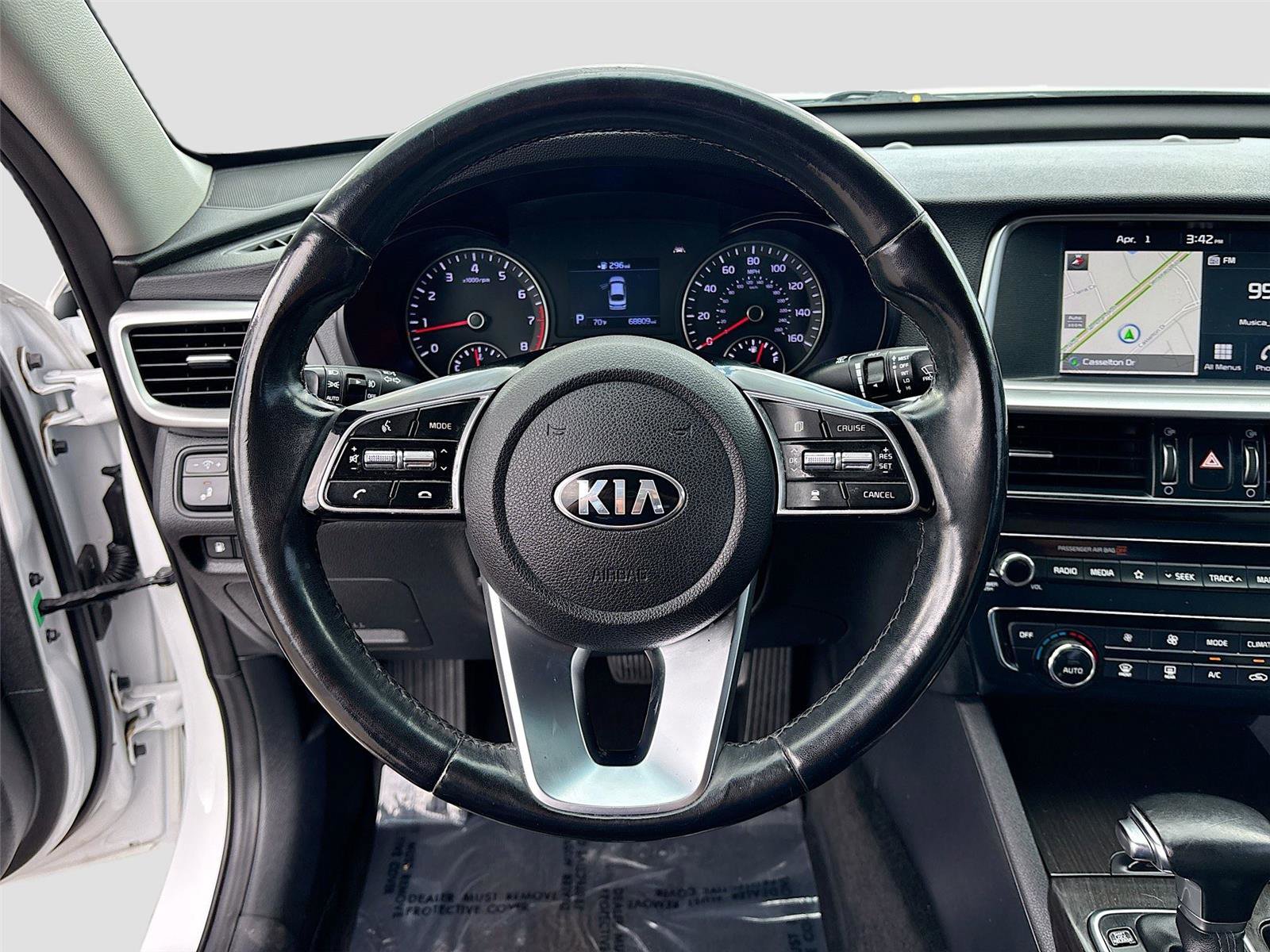 Used 2020 Kia Optima Premium image 11