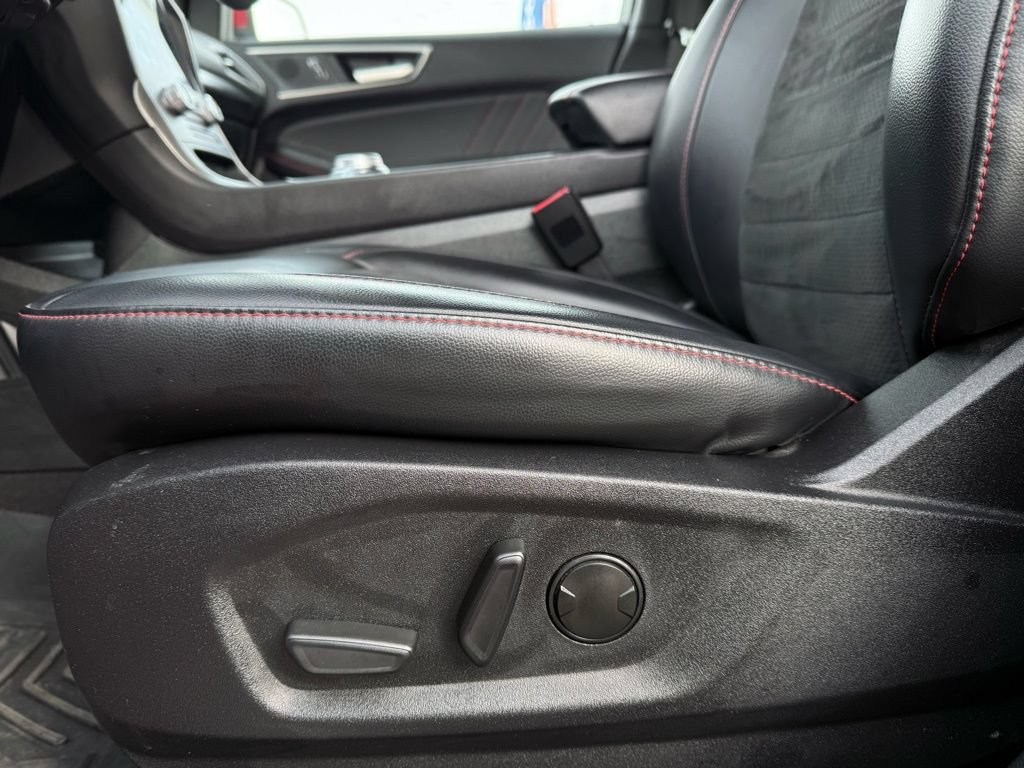 Used 2024 Ford Edge ST-Line AWD/4WD image 10