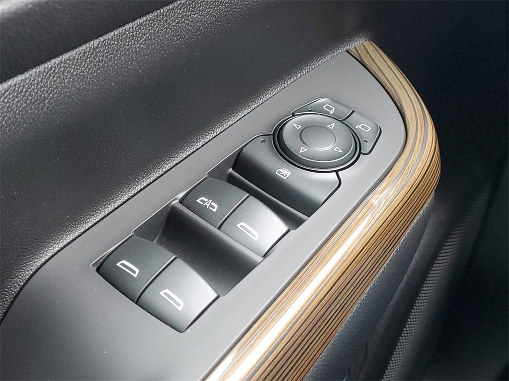 Used 2022 GMC Acadia SLE w/ Driver Convenience Package image 18